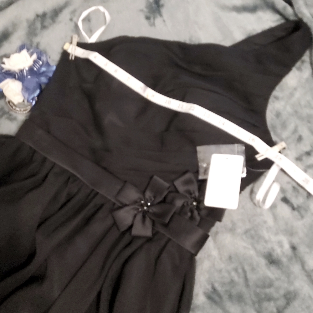 NWT.  Prom/Homecoming dress by Da Vinci - Picture 3 of 10